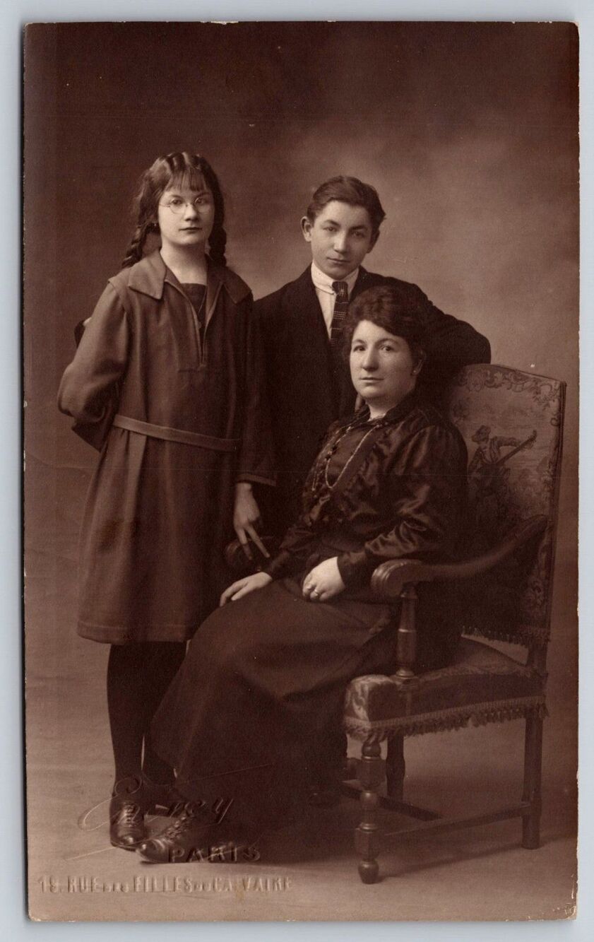 Vintage French Photo Postcard Family Portrait Paris Rue des Filles du Calvaire